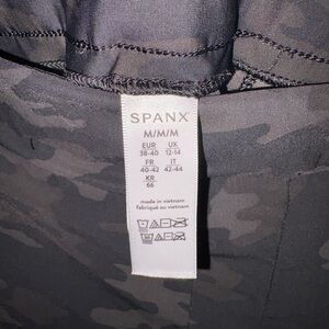 SPANX Black Camouflage Leggings